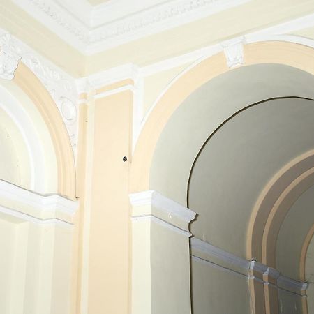 Budapest Tourist Apartments - Jozsef Koerut Pokoj fotografie