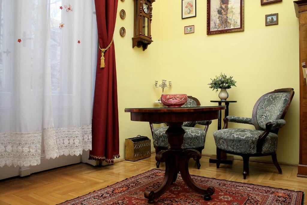 Budapest Tourist Apartments - Jozsef Koerut Pokoj fotografie