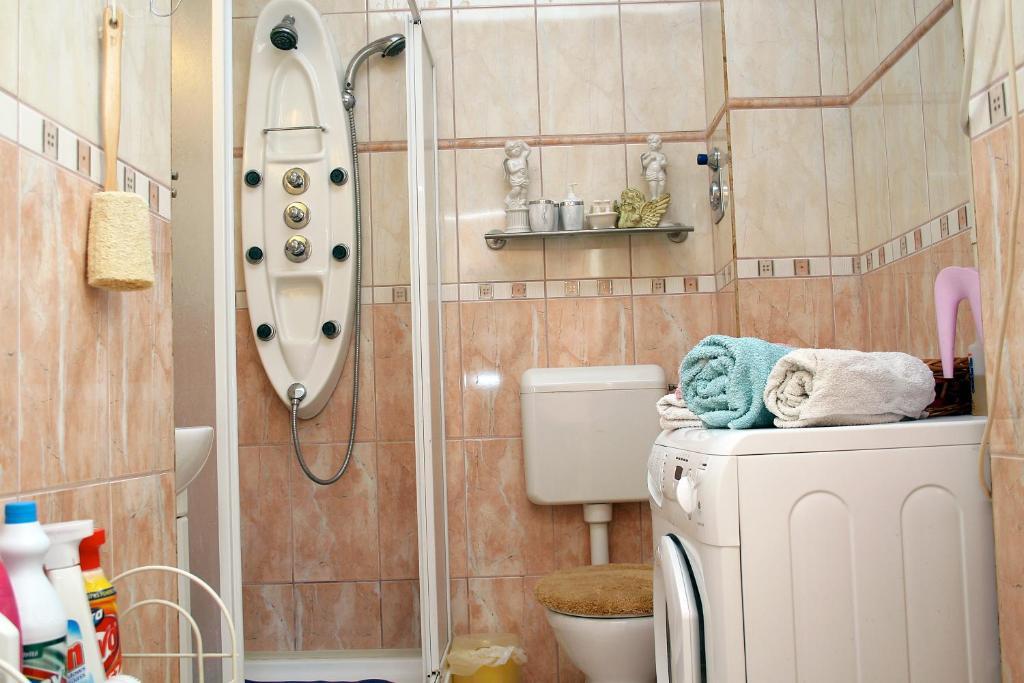 Budapest Tourist Apartments - Jozsef Koerut Pokoj fotografie